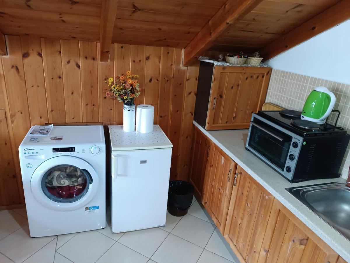 Guesthouse Eva Suite Berat Habitación foto
