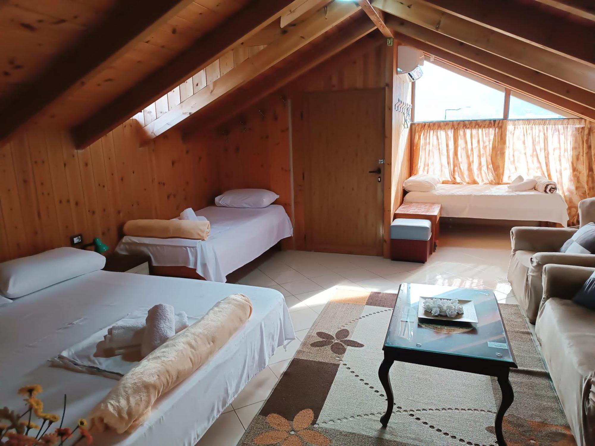 Guesthouse Eva Suite Berat Exterior foto